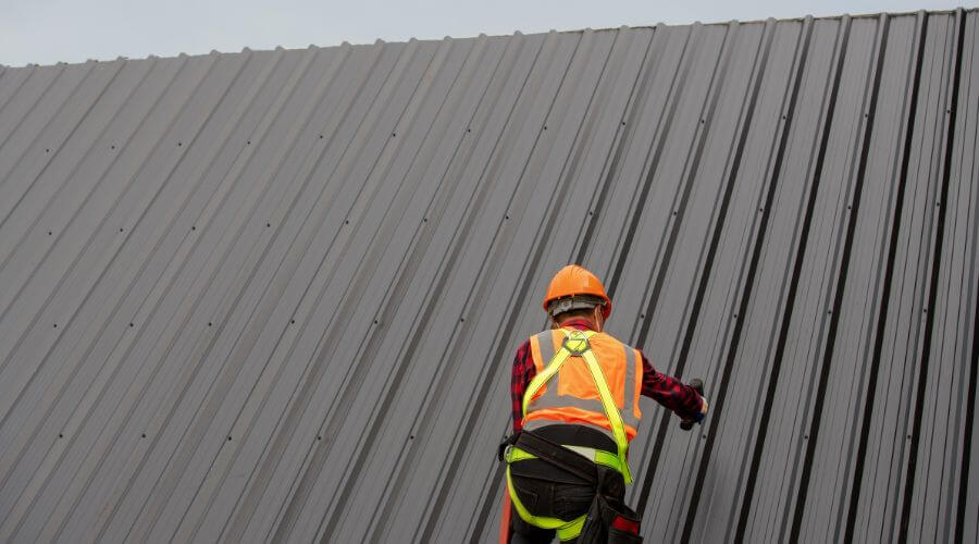 Professional gutter cleaning in Prudhoe Bay, AK